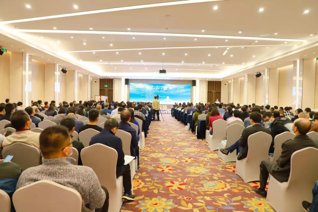 2021年五省一市二區(qū)公路交通技術(shù)論壇圓滿舉辦! 嘉鵬創(chuàng)新技術(shù)成果得到肯定！